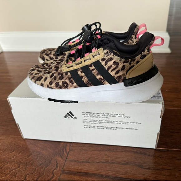 Adidas leopard Racer TR21 sneakers, size 2, barely worn - Picture 6 of 9